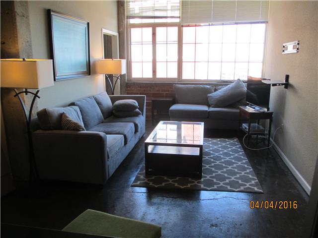 321 W 7th Street, Kansas City, MO 64105