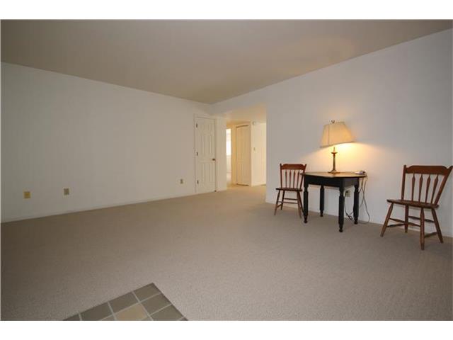 433 W 10TH Street, Kansas City, MO 64105