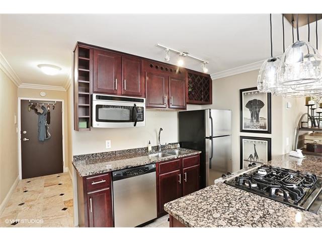 700 E 8th Street, Kansas City, MO 64106