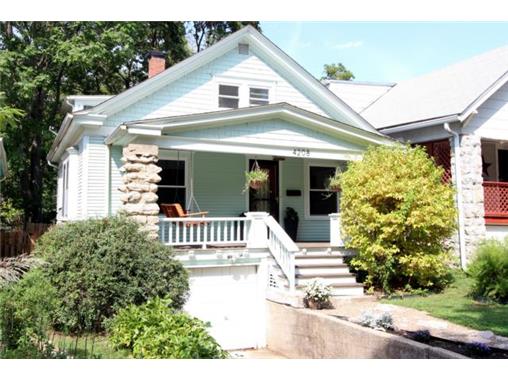 4208 Charlotte St, Kansas City, United States 64110
