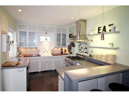 4208 Charlotte St, Kansas City, United States 64110