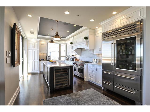 4950 Central St, Kansas City, MO 64112