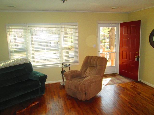 9508 McGee Street, Kansas City, MO 64114