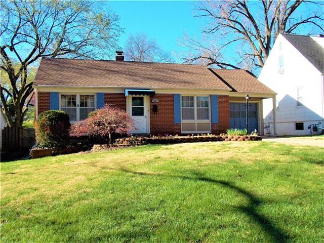 11 E POCAHONTAS Lane, Kansas City, MO 64114