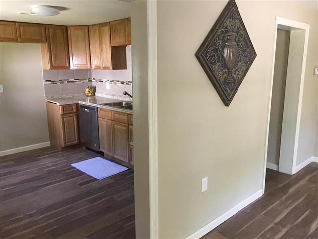 9425 WALNUT Street, Kansas City, MO 64114