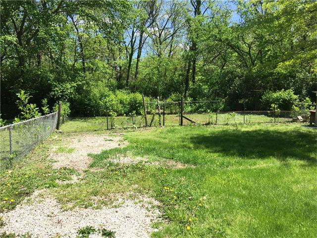 9425 WALNUT Street, Kansas City, MO 64114