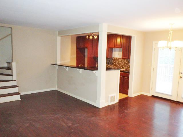 525 W 87th TerKansas City, MO, 64114Jackson County