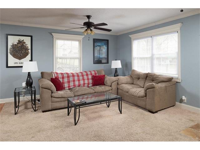 430 NE 45th Street, Kansas City, MO 64116