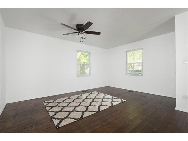 1011 NE 43rd Terrace, Kansas City, MO 64116