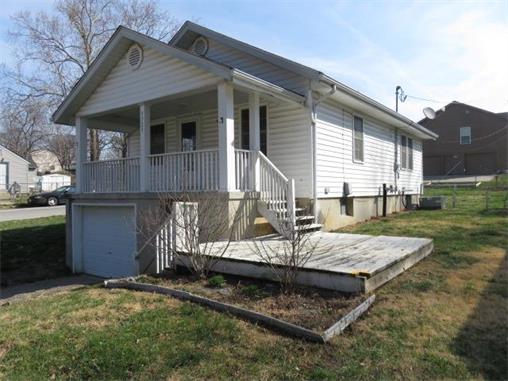 4329 N Jackson Ave, Kansas City, MO 64117
