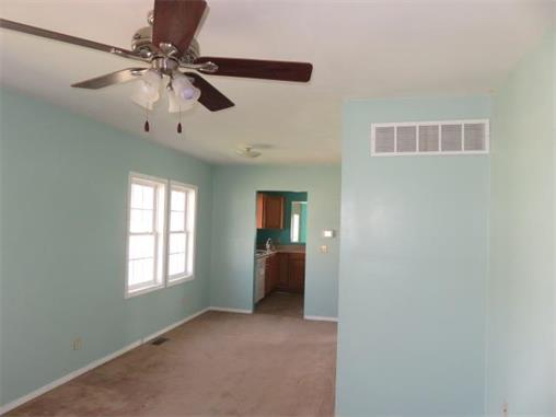 4329 N Jackson Ave, Kansas City, MO 64117