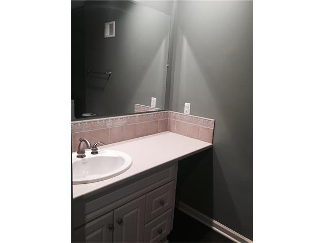 1025 NW 70TH Court, Kansas City, MO 64118