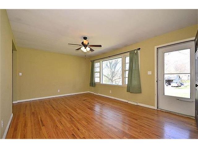 1829 NE 55th Terrace, Kansas City, MO 64118