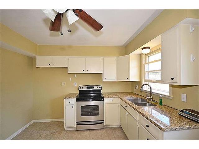 1829 NE 55th Terrace, Kansas City, MO 64118
