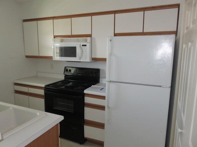 6828 N Olive StGladstone, MO, 64118Clay County