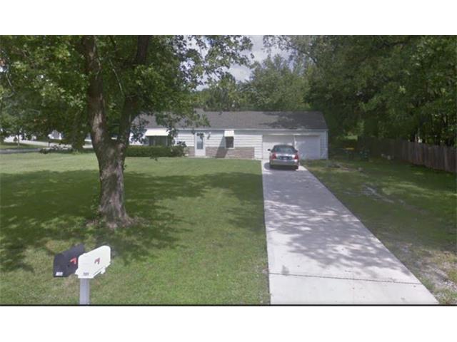 700 NE 71st Street, Gladstone, MO 64118