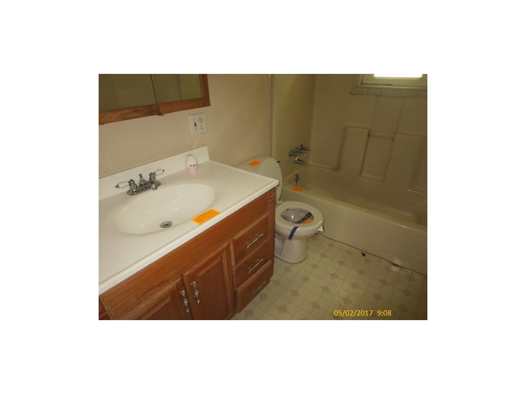 7007 N Pennsylvania Ave, Kansas City, MO 64118