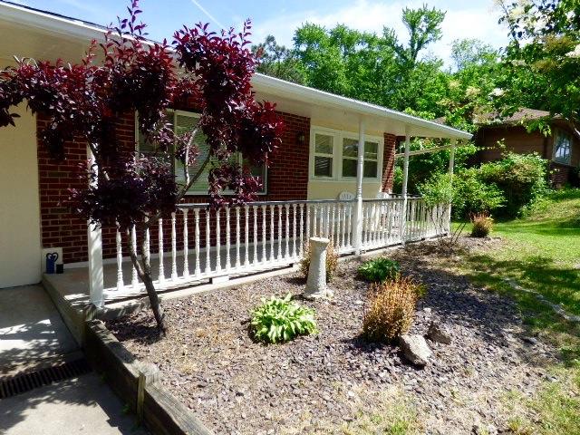 408 NE 74th Street, Gladstone, MO 64118
