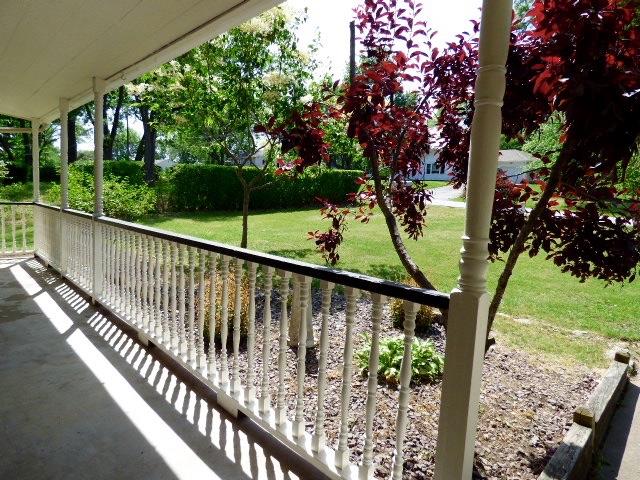 408 NE 74th Street, Gladstone, MO 64118