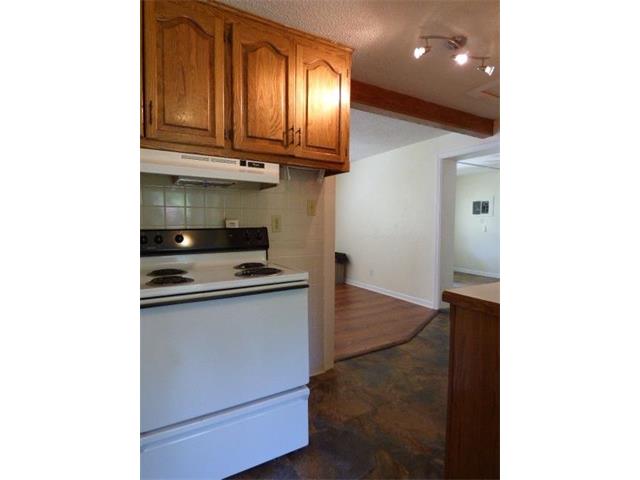 408 NE 74th Street, Gladstone, MO 64118