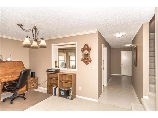 7031 N Garfield Avenue, Gladstone, MO 64118