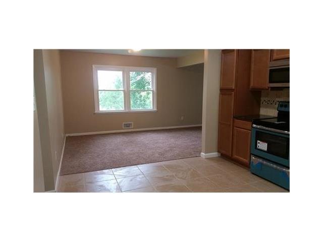 5601 NE Doniphan Lane, Village Of Oaks, MO 64118
