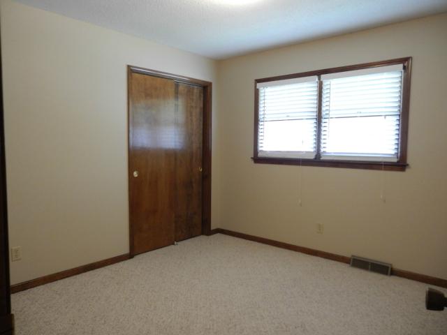 1603 NE 78TH St, Kansas City, United States 64118