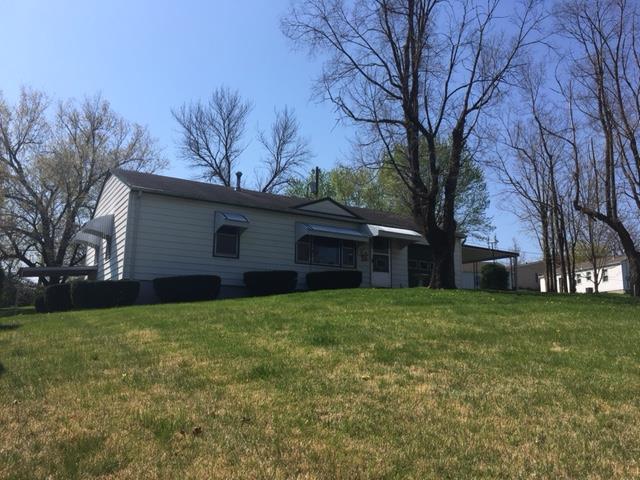 403 E PARK Ave, Claycomo, MO 64119