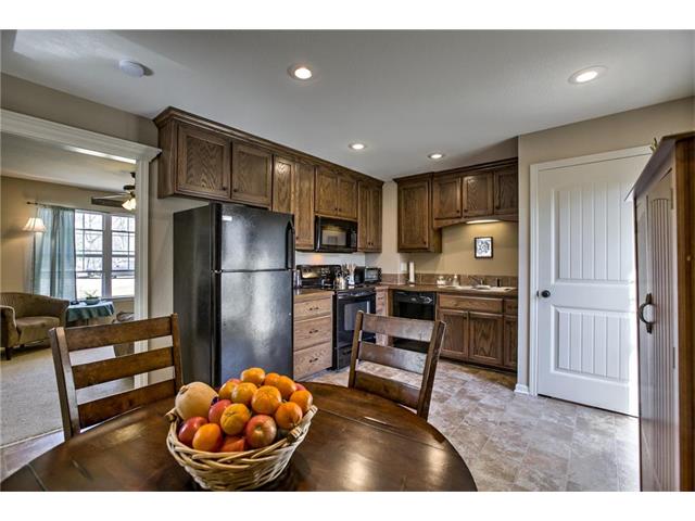 3521 NE 53rd Ter, Kansas City, MO 64119