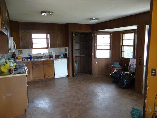 72 S EMERSON Avenue, Kansas City, MO 64119
