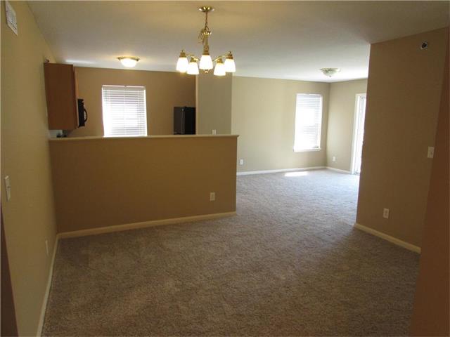 8121 N Lawndale Avenue, Kansas City, MO 64119