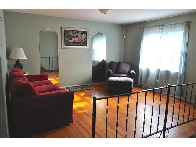 5225 N Palmer Avenue, Kansas City, MO 64119