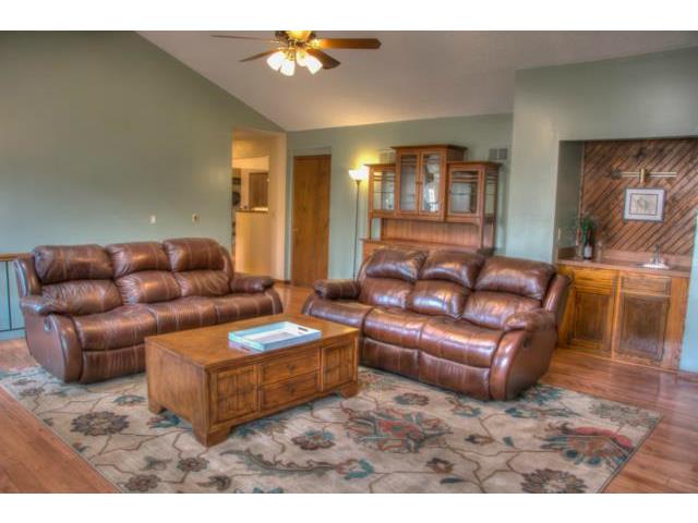 7217 N BELLEFONTAINE Ave, Gladstone, United States 64119