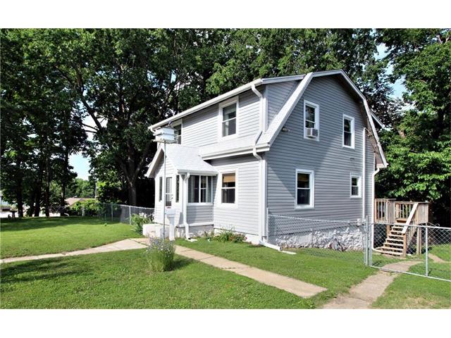 413 Blue Ridge Blvd, Kansas City, MO 64125