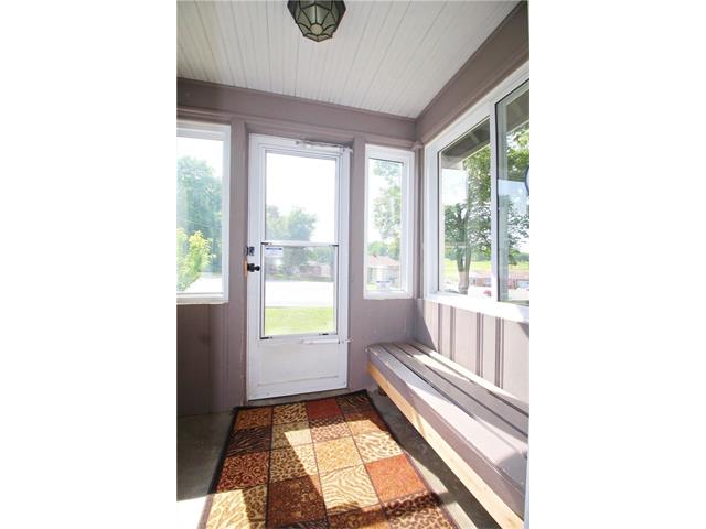 413 Blue Ridge Blvd, Kansas City, MO 64125