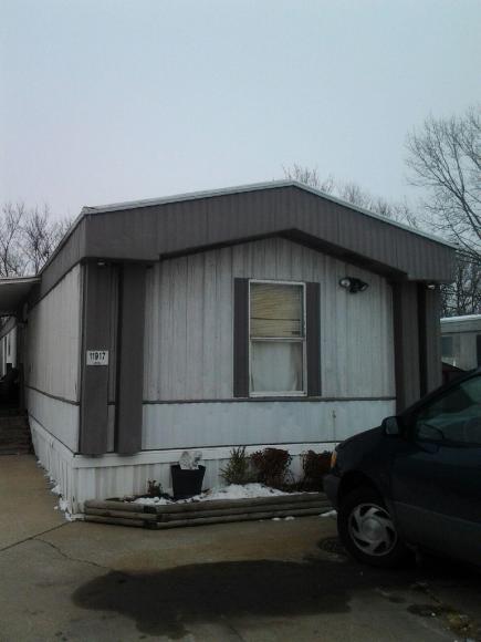 Blue Ridge Mobile Home Park 1925 McKinley Ave lot 180Kansas City, MO 64126