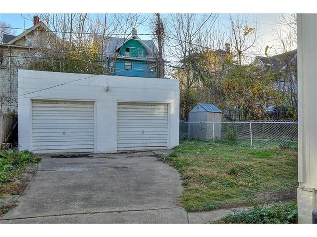 3045 E 32ND Street, Kansas City, MO 64128