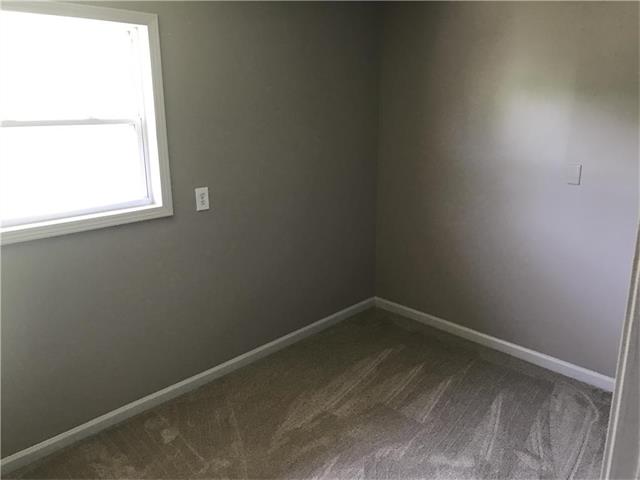 5701 CAMBRIDGE Avenue, Raytown, MO 64129