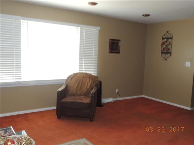 7650 LYDIA Avenue, Kansas City, MO 64131