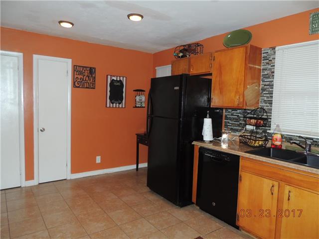 7650 LYDIA Avenue, Kansas City, MO 64131