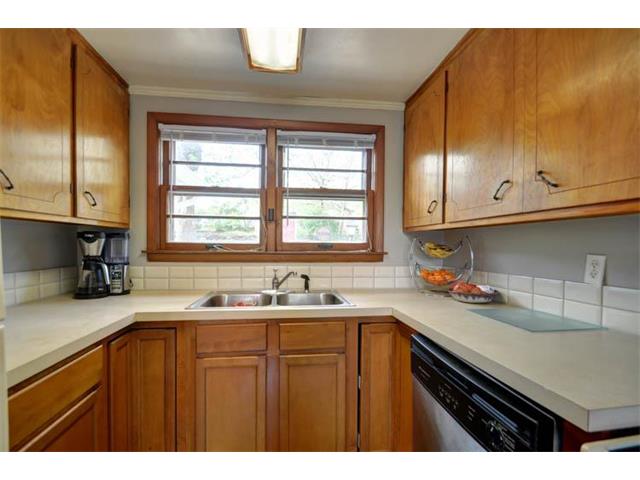 9113 E 52nd Terrace, Raytown, MO 64133