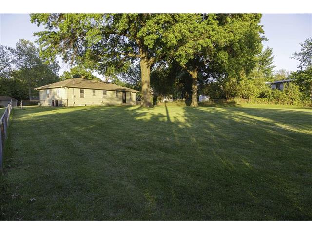 9801 E 59TH Terrace, Raytown, MO 64133