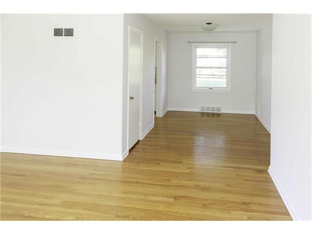 9801 E 59TH Terrace, Raytown, MO 64133