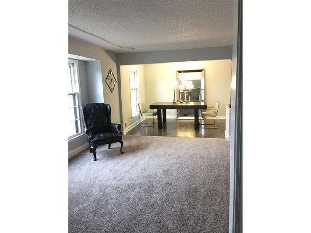 5923 LARSON Avenue, Kansas City, MO 64133