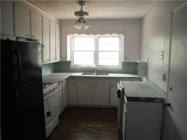 5905 E 99th TerKansas City, MO, 64134Jackson County