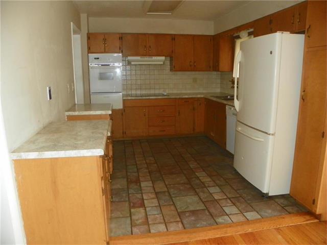 8608 Kentucky Avenue, Raytown, MO 64138