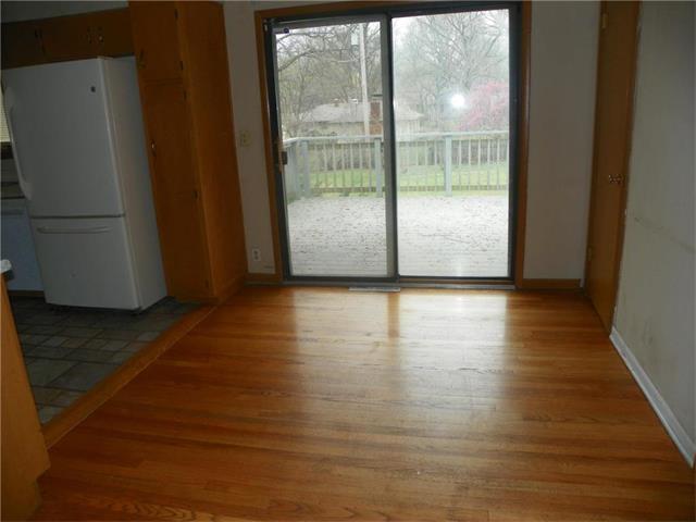 8608 Kentucky Avenue, Raytown, MO 64138