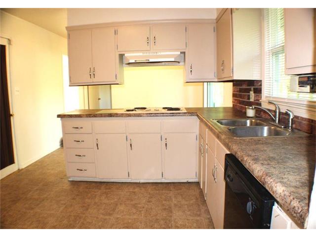 8313 SPRING VALLEY Road, Raytown, MO 64138