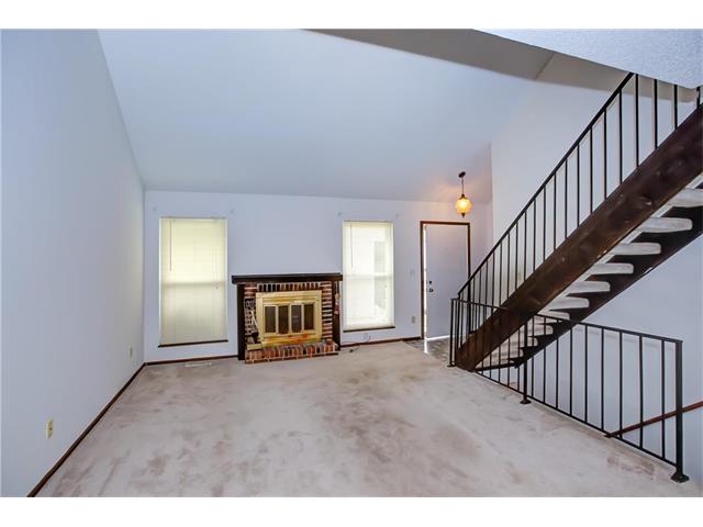 5724 N LONDON Avenue, Kansas City, MO 64151
