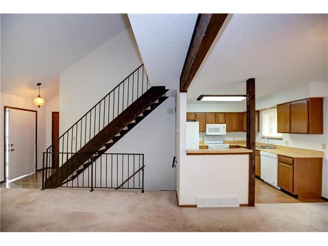 5724 N LONDON Avenue, Kansas City, MO 64151
